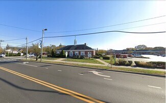 Center Moriches, NY Bank - 500 Main St