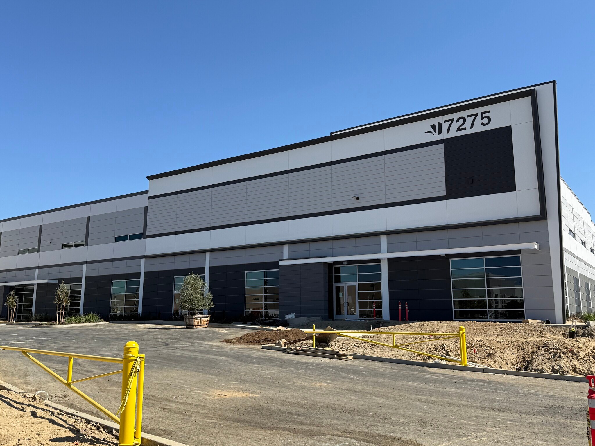 Skyking & Metro Air Pky @ Metro Air Parkway, Sacramento, CA for Rent