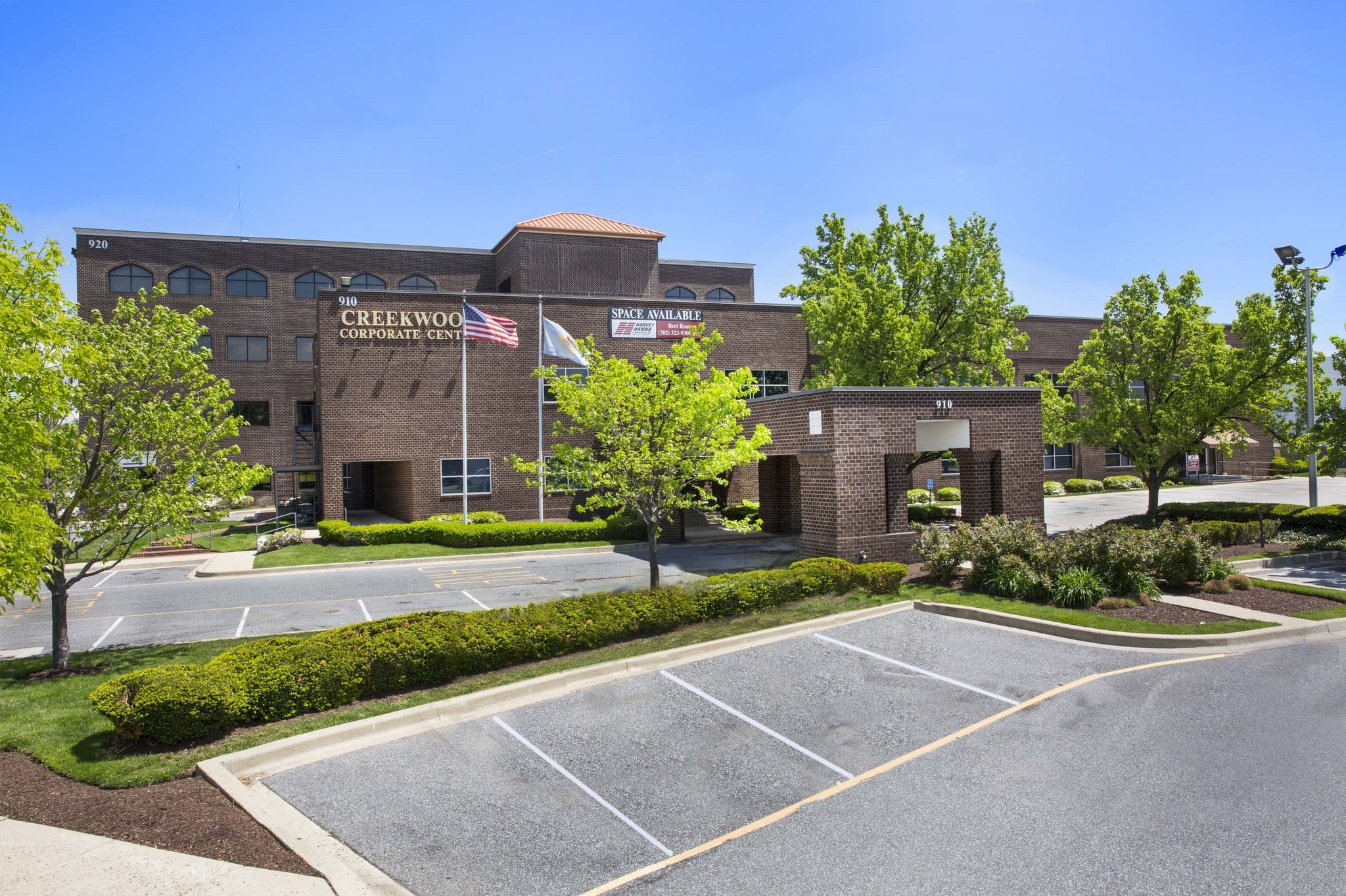 910 W Basin Rd, New Castle, DE for Rent