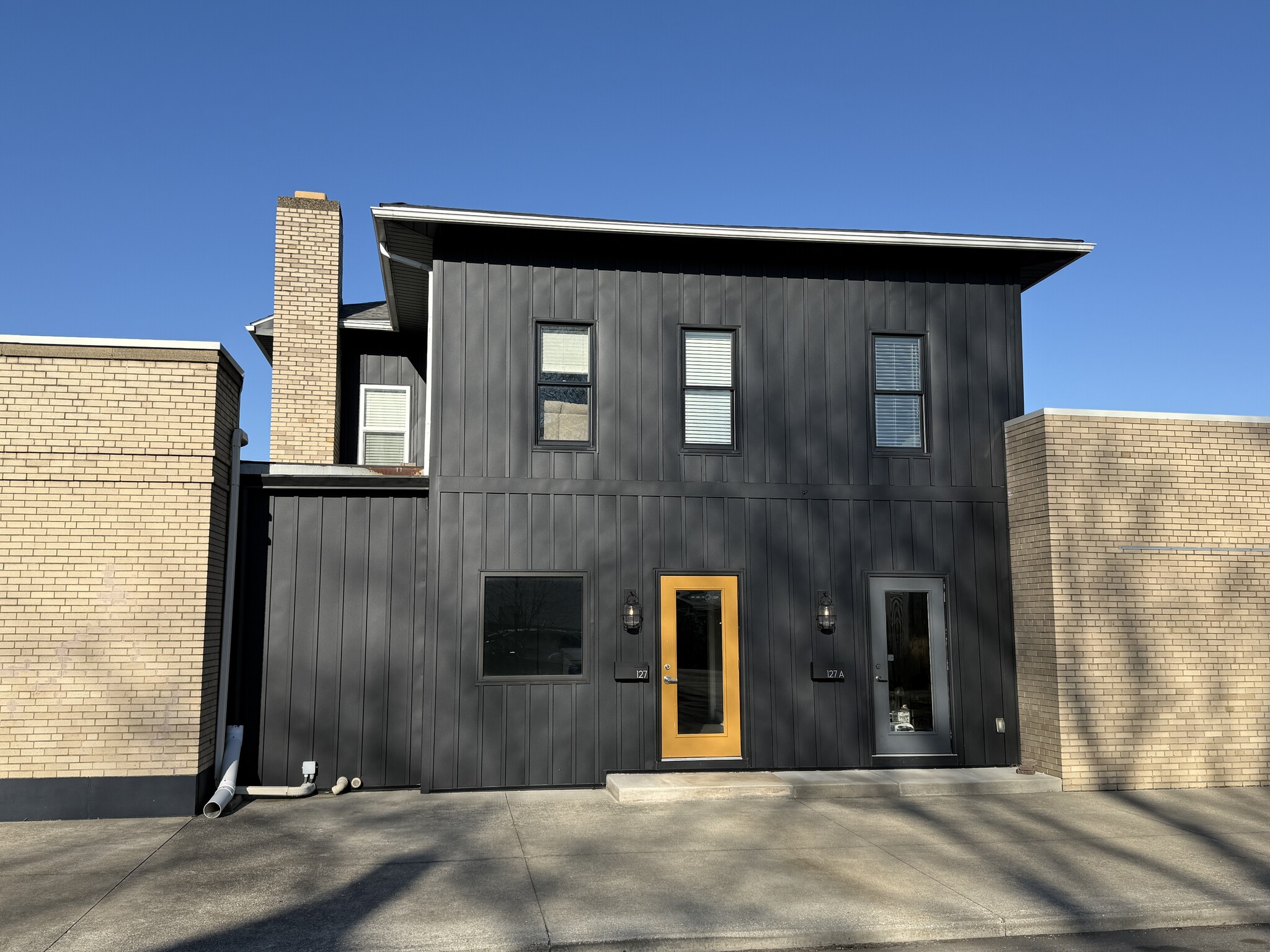 127 N Walnut St, Dover, OH for Rent