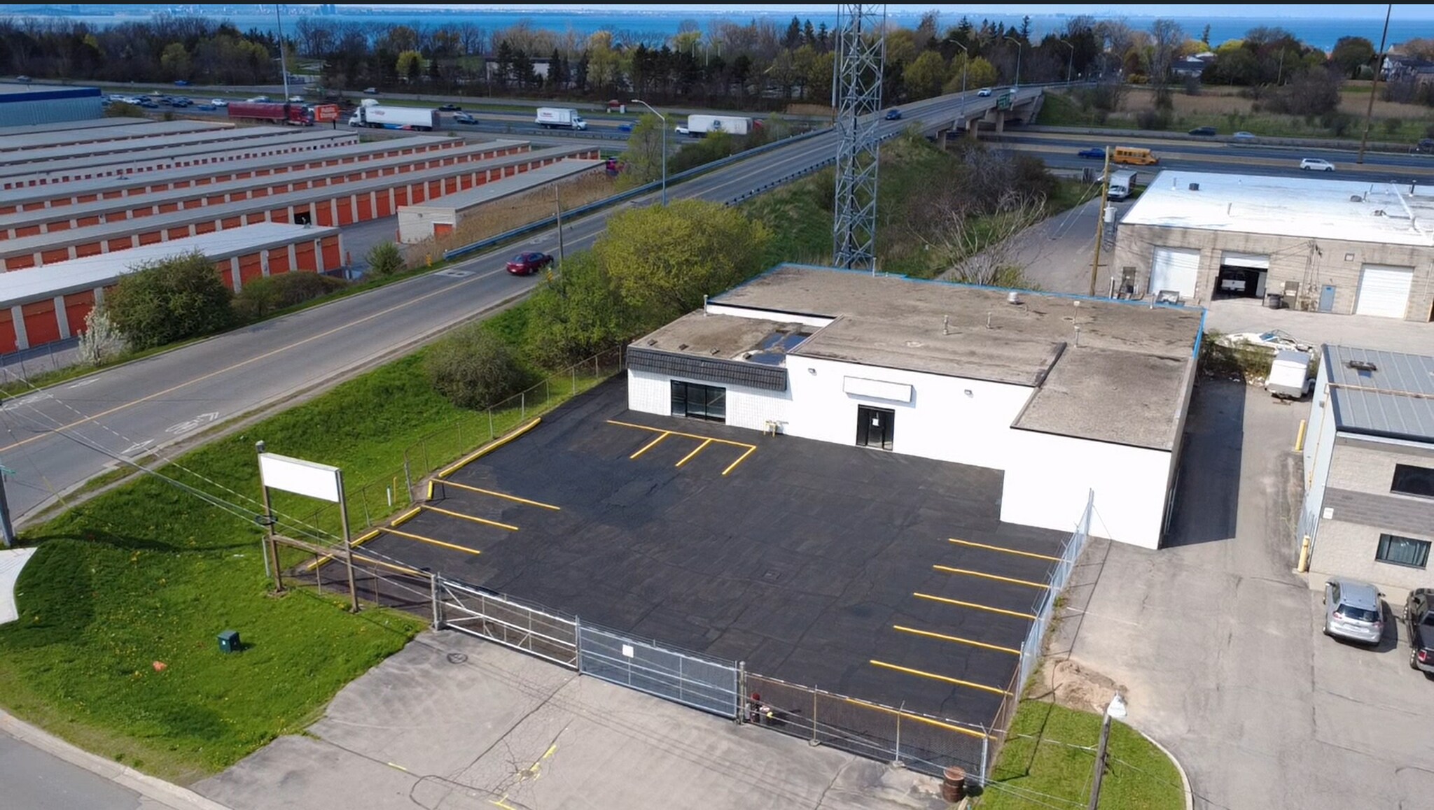 6 Community Ave, Hamilton, ON for Sale