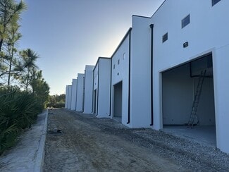 Fort Myers, FL Self-Storage Facilities - 15547 Global Pkwy.