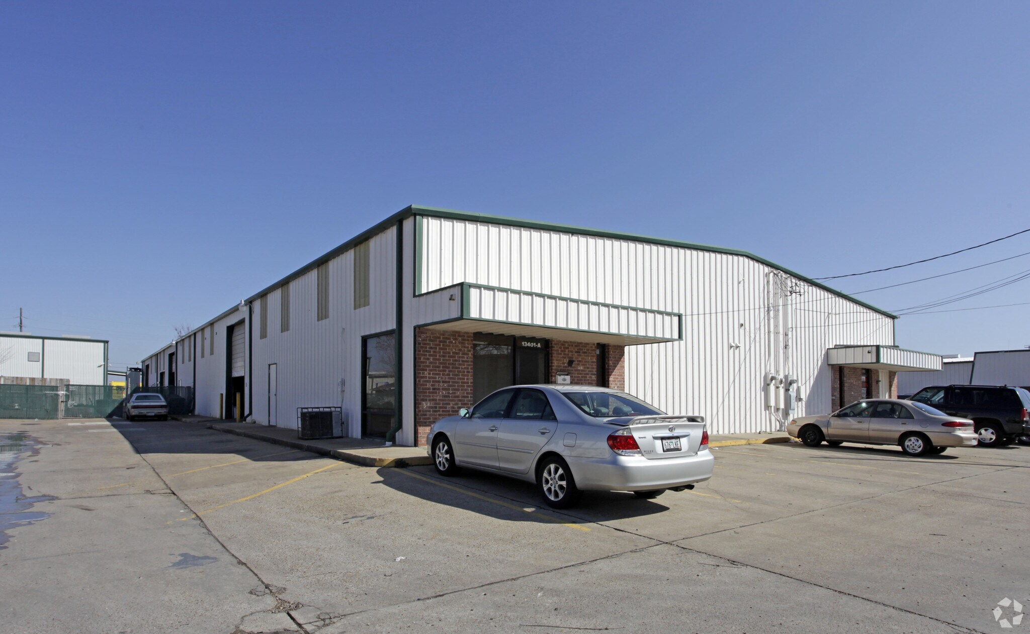 13401 Murphy Rd, Stafford, TX for Rent