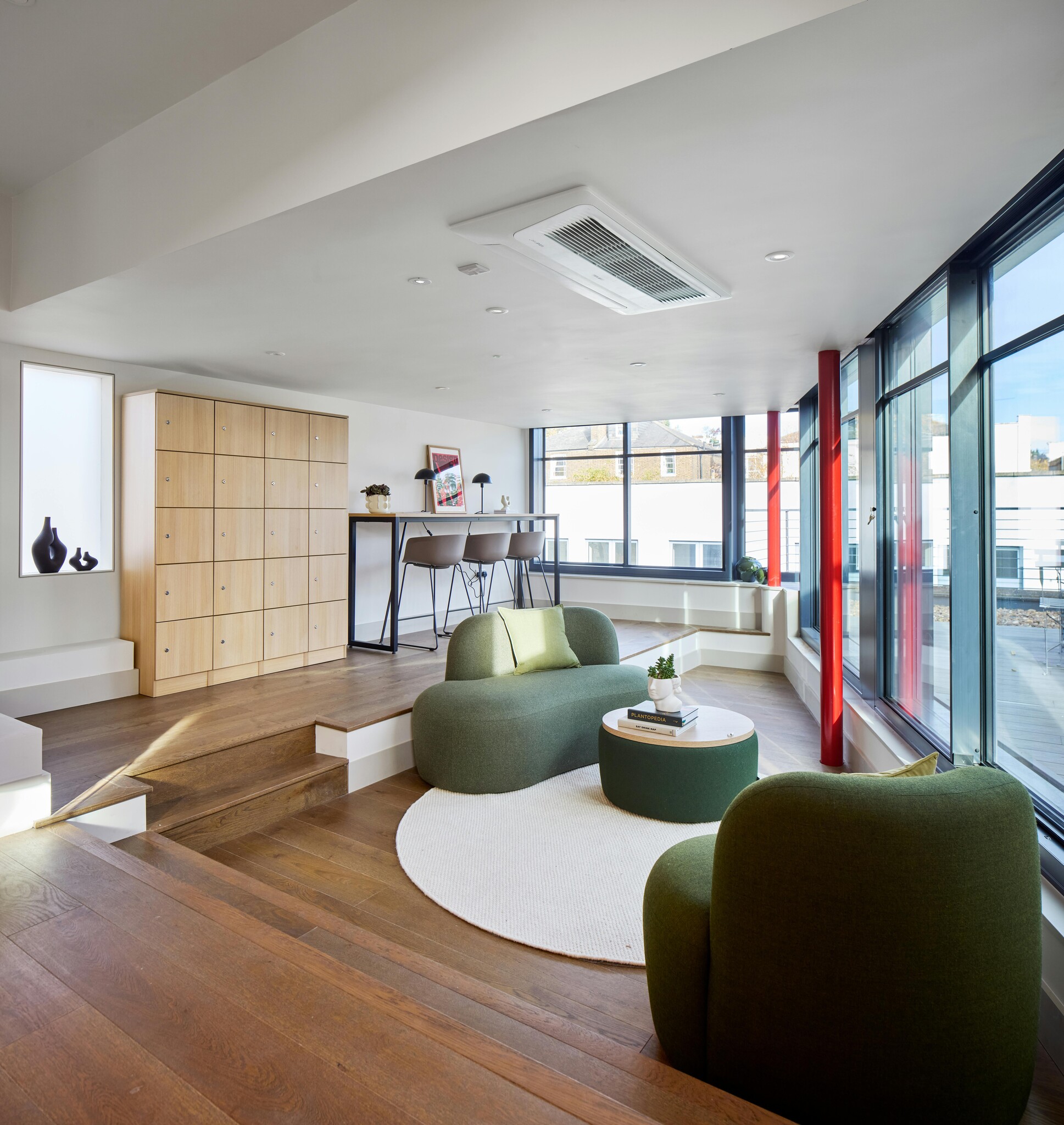 61-63 Rochester Pl, London, LND for Rent