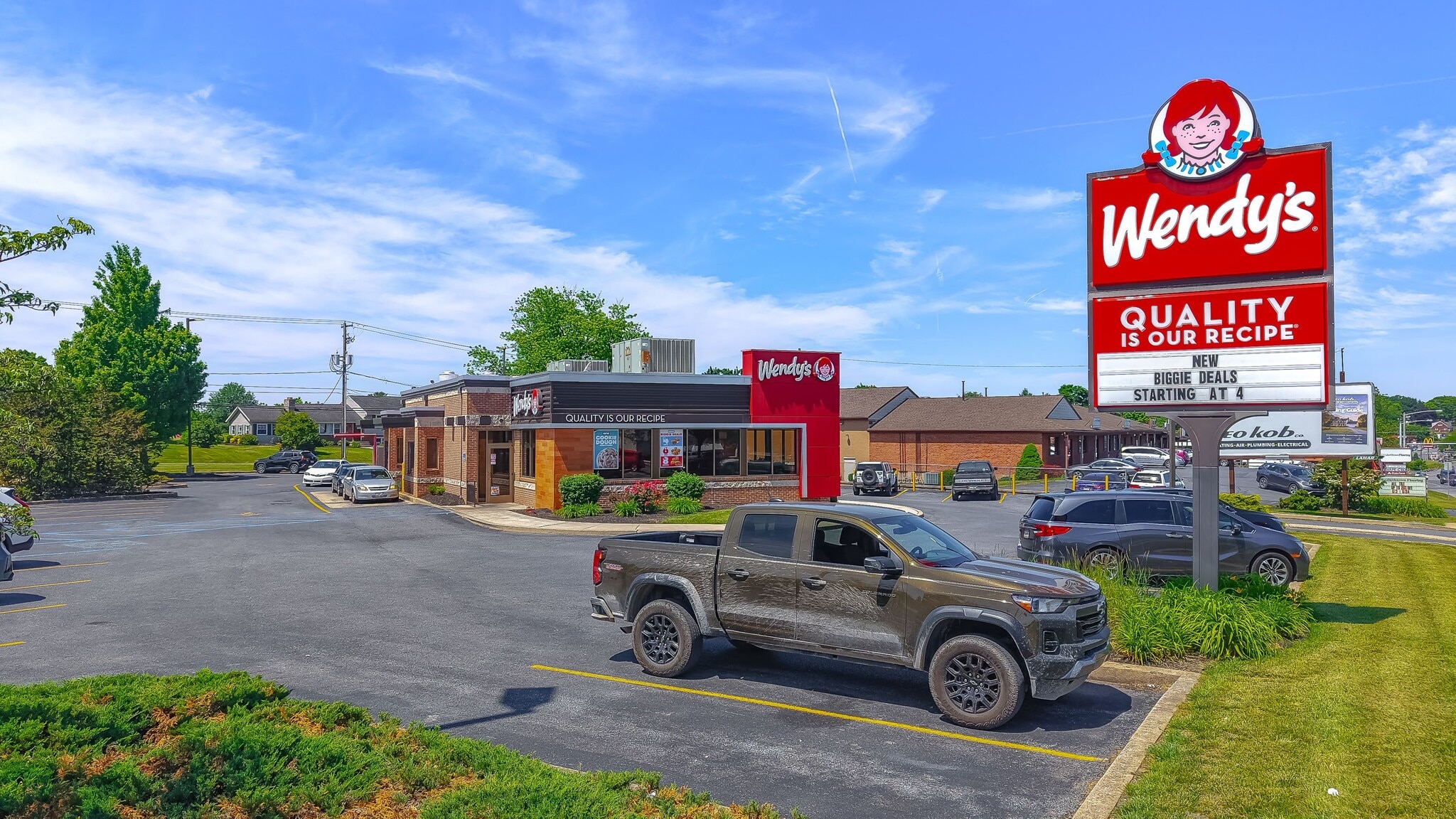 1660 S Market St, Elizabethtown, PA for Sale