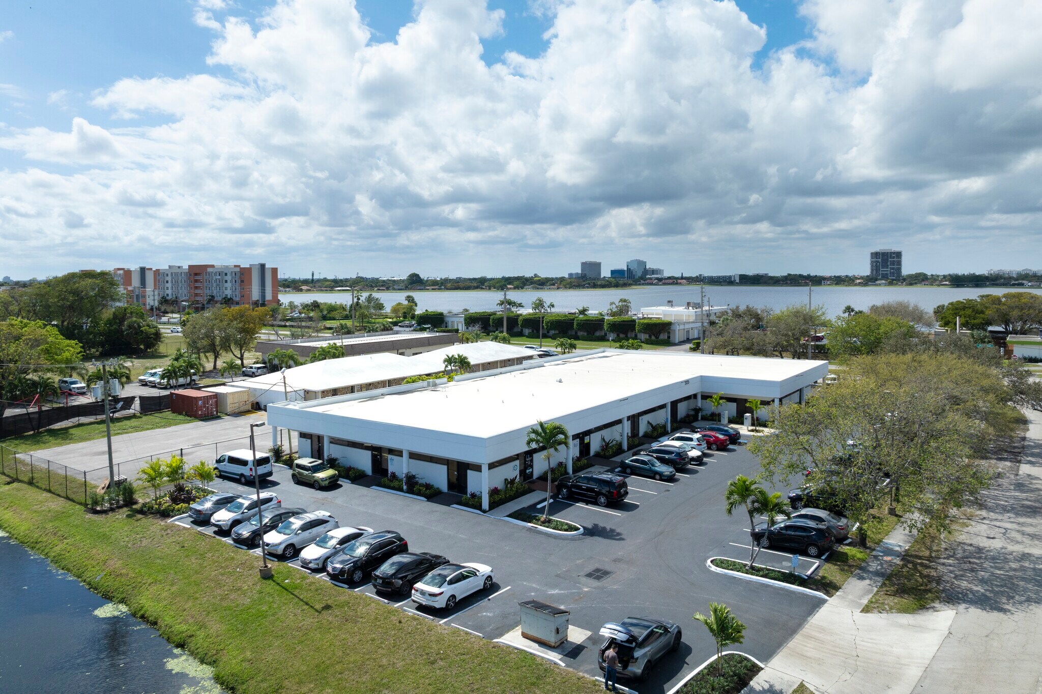 2620 N Australian Ave, West Palm Beach, FL for Rent