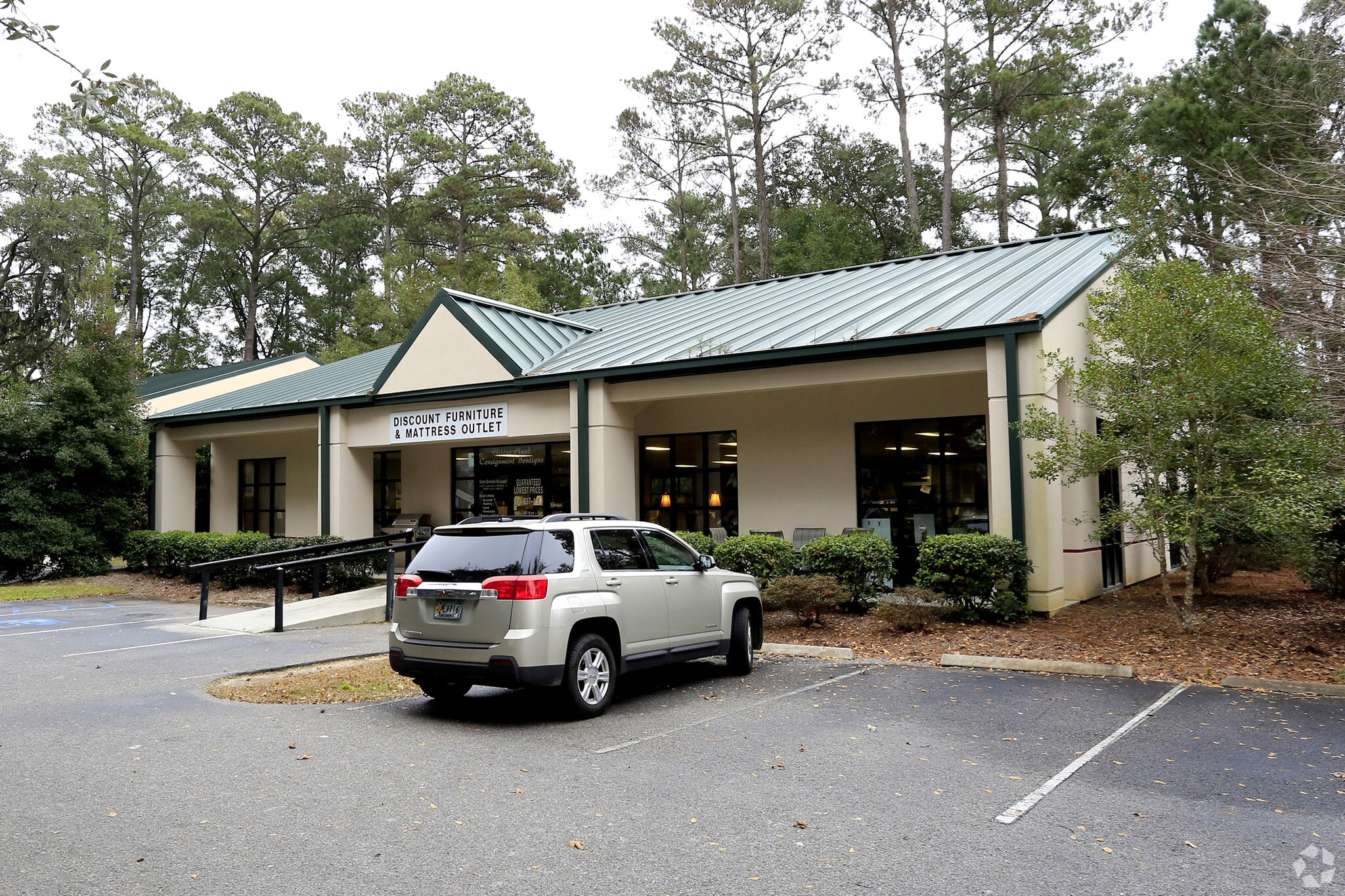 1504 Fording Island Rd Bluffton, SC 29910 Retail Property for Sale on
