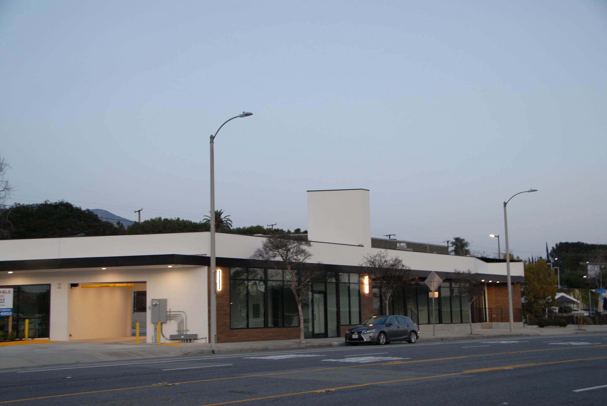 2865 Foothill Blvd, La Crescenta, CA for Rent