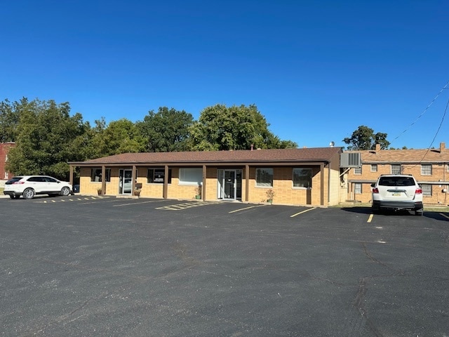 118 W Locust St, Independence, KS for Sale