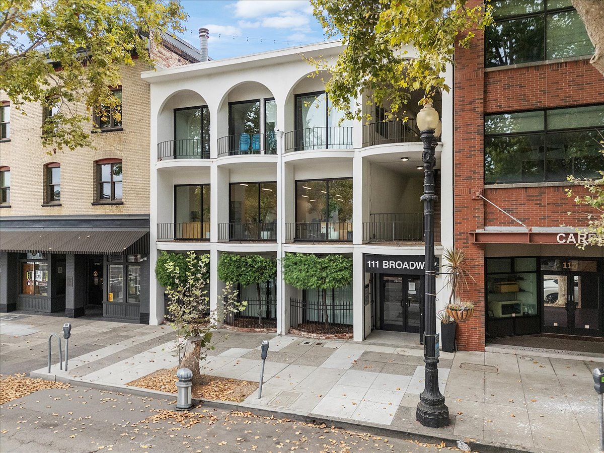 111 Broadway, Oakland, CA for Sale