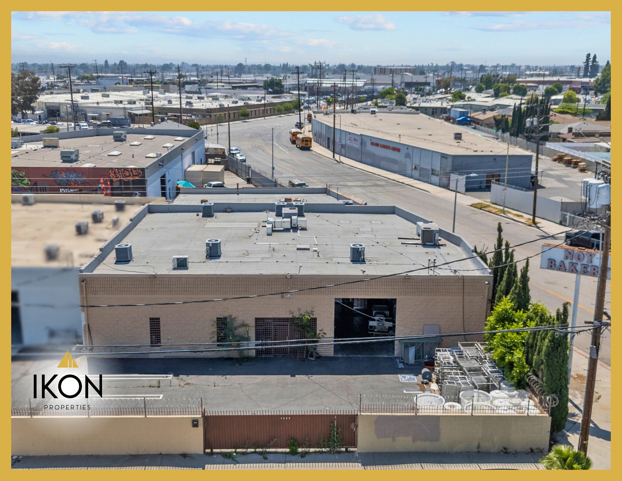 7425 Bellaire Ave, North Hollywood, CA for Sale
