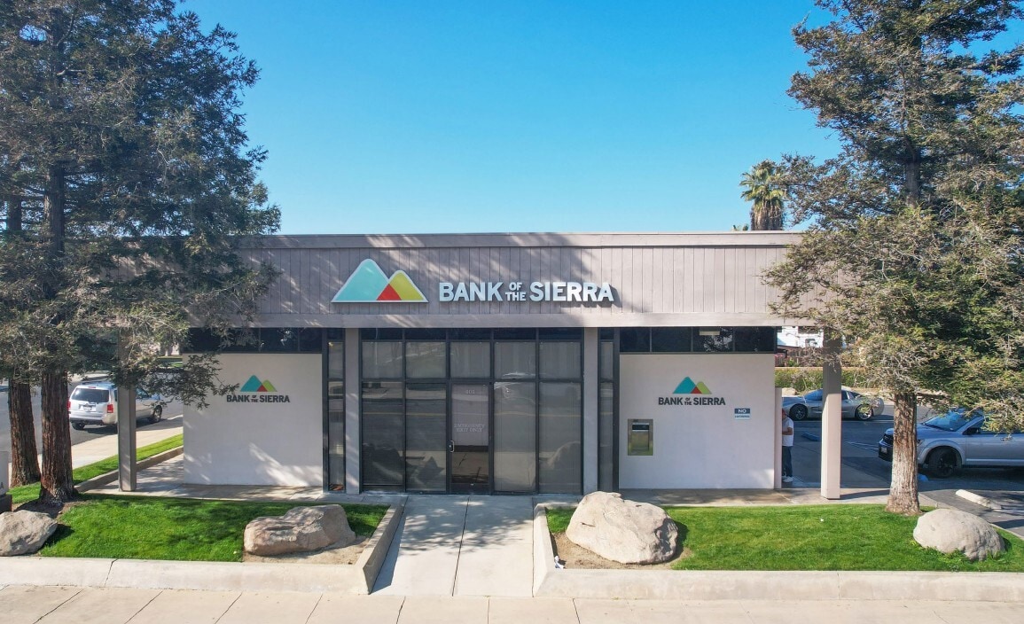 401 E Tulare St, Dinuba, CA for Sale