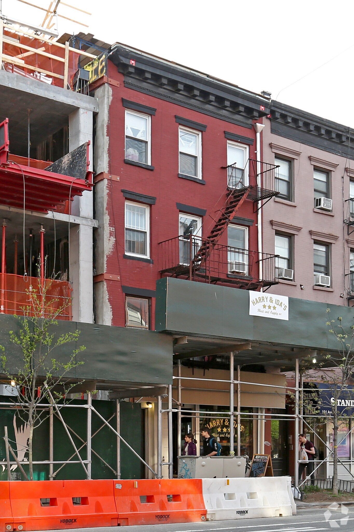 189 Avenue A, New York, NY for Rent