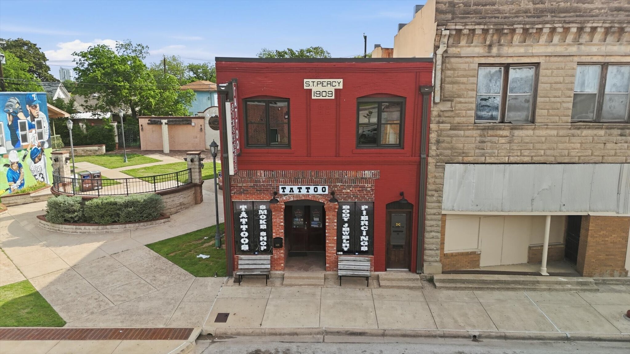 1426 N Main St, Fort Worth, TX for Rent