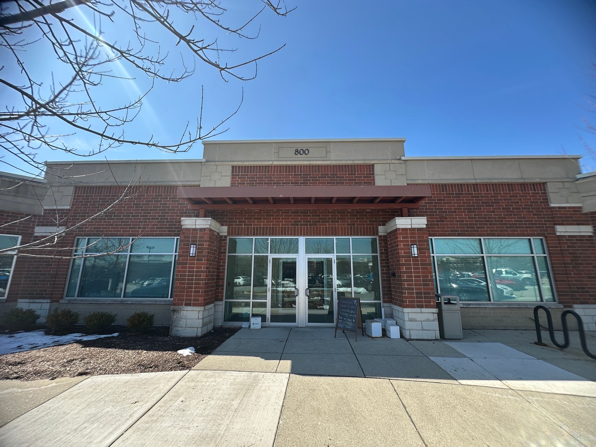 800 E Woodfield Rd, Schaumburg, IL for Sale