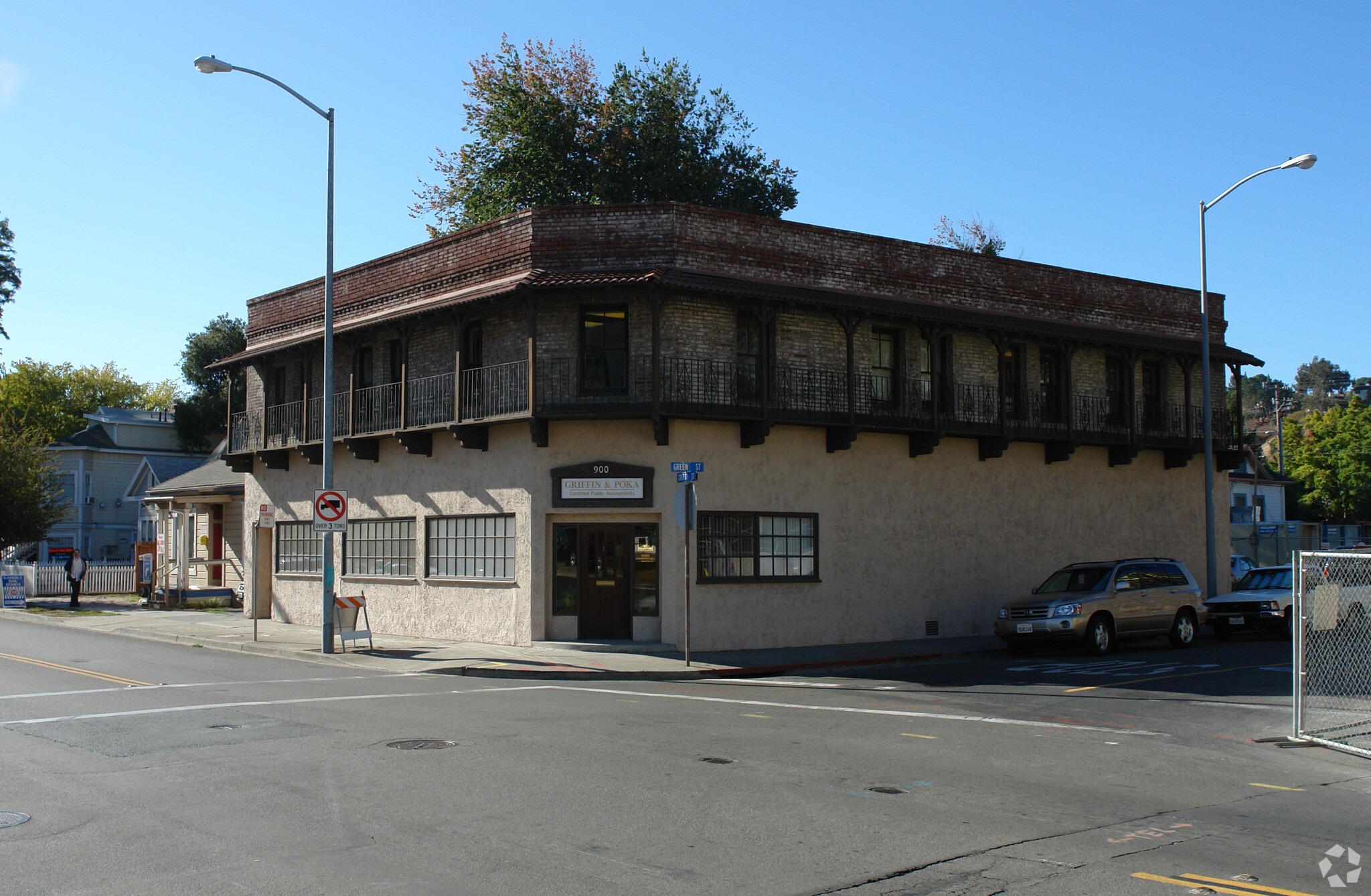 900 Court St, Martinez, CA for Rent