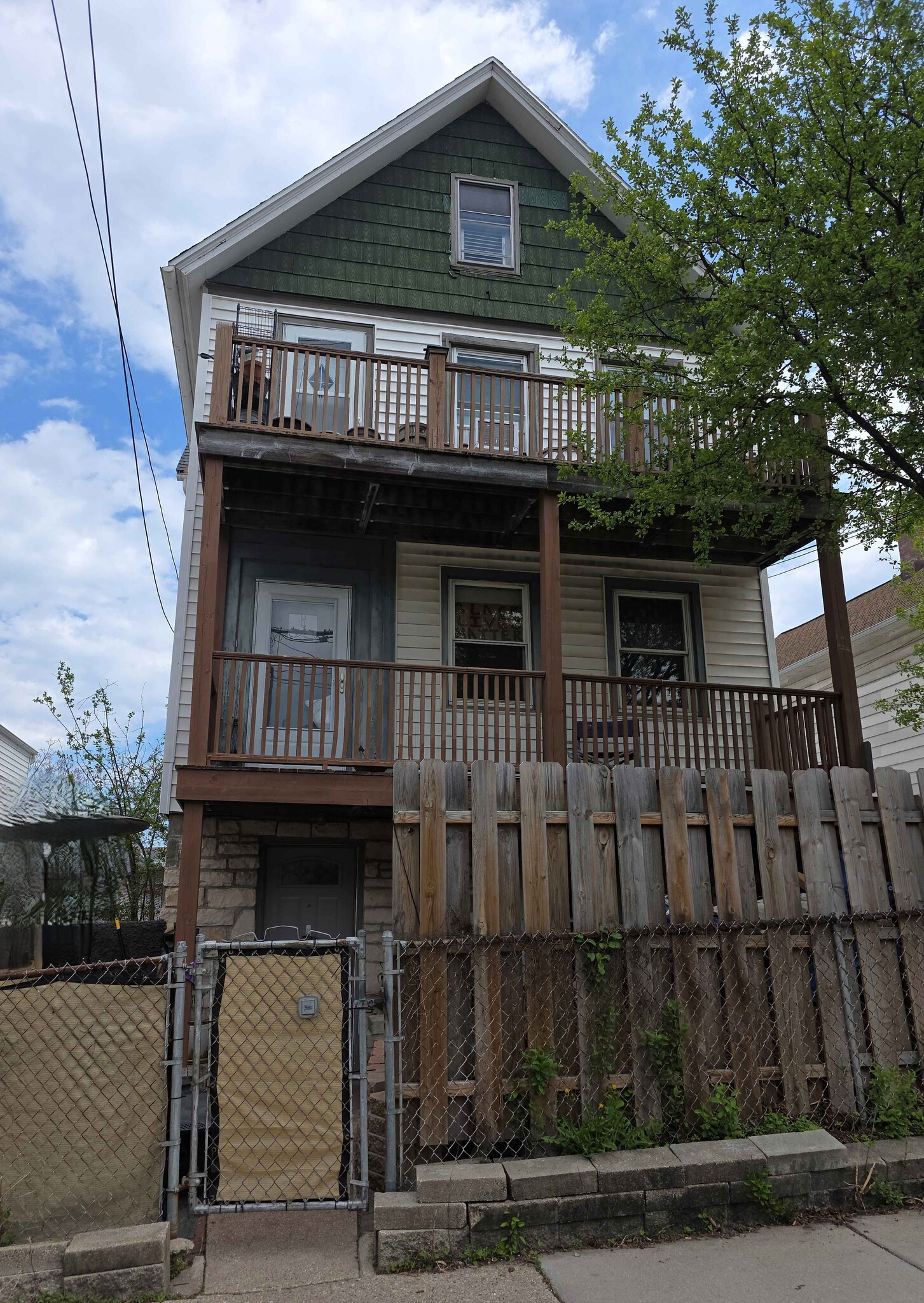 , Milwaukee, WI for Sale