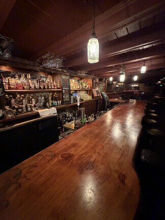 Los Angeles, CA undefined - 3172 Los Feliz Blvd