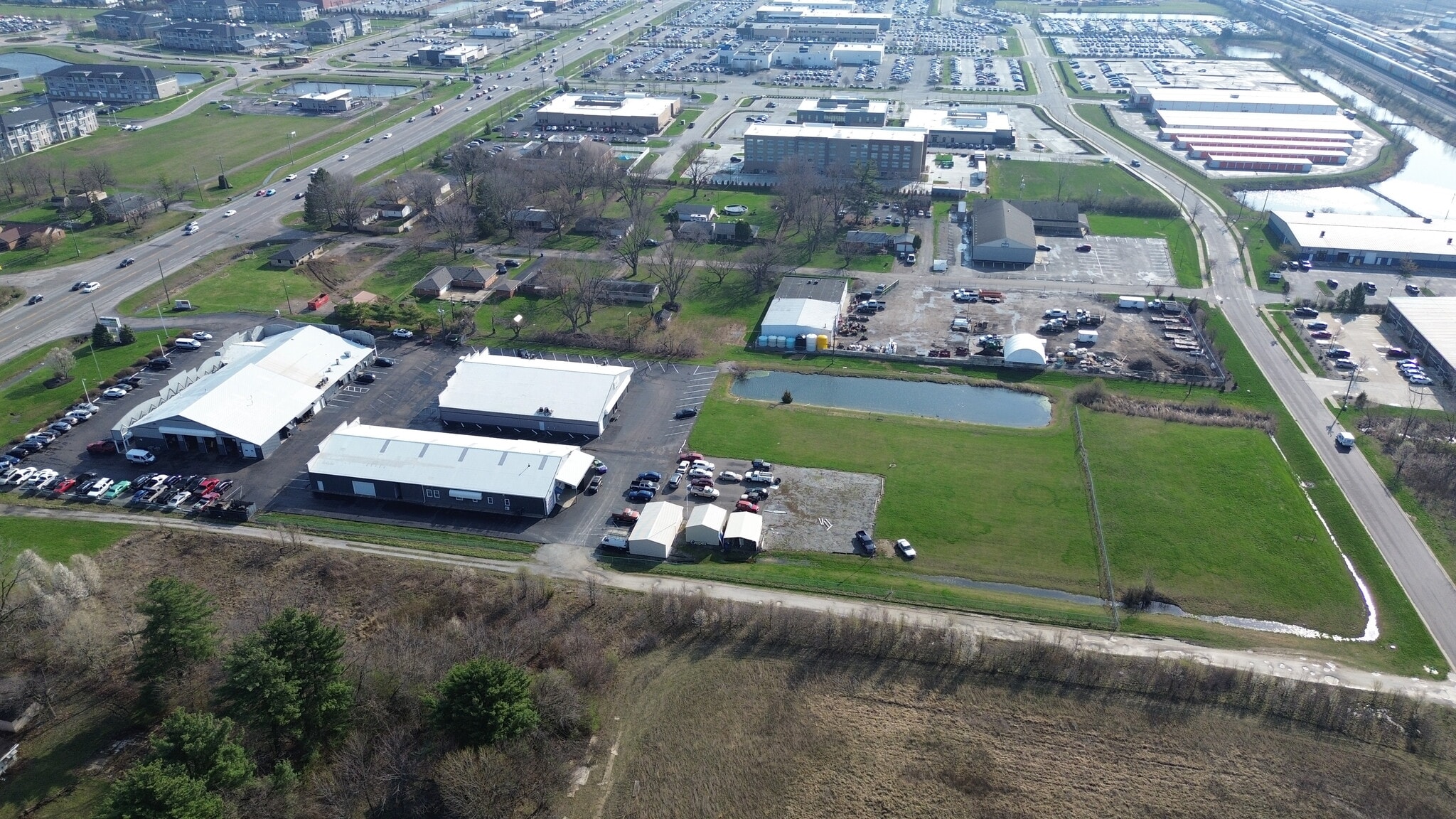 8407 E US Highway 36, Avon, IN for Rent