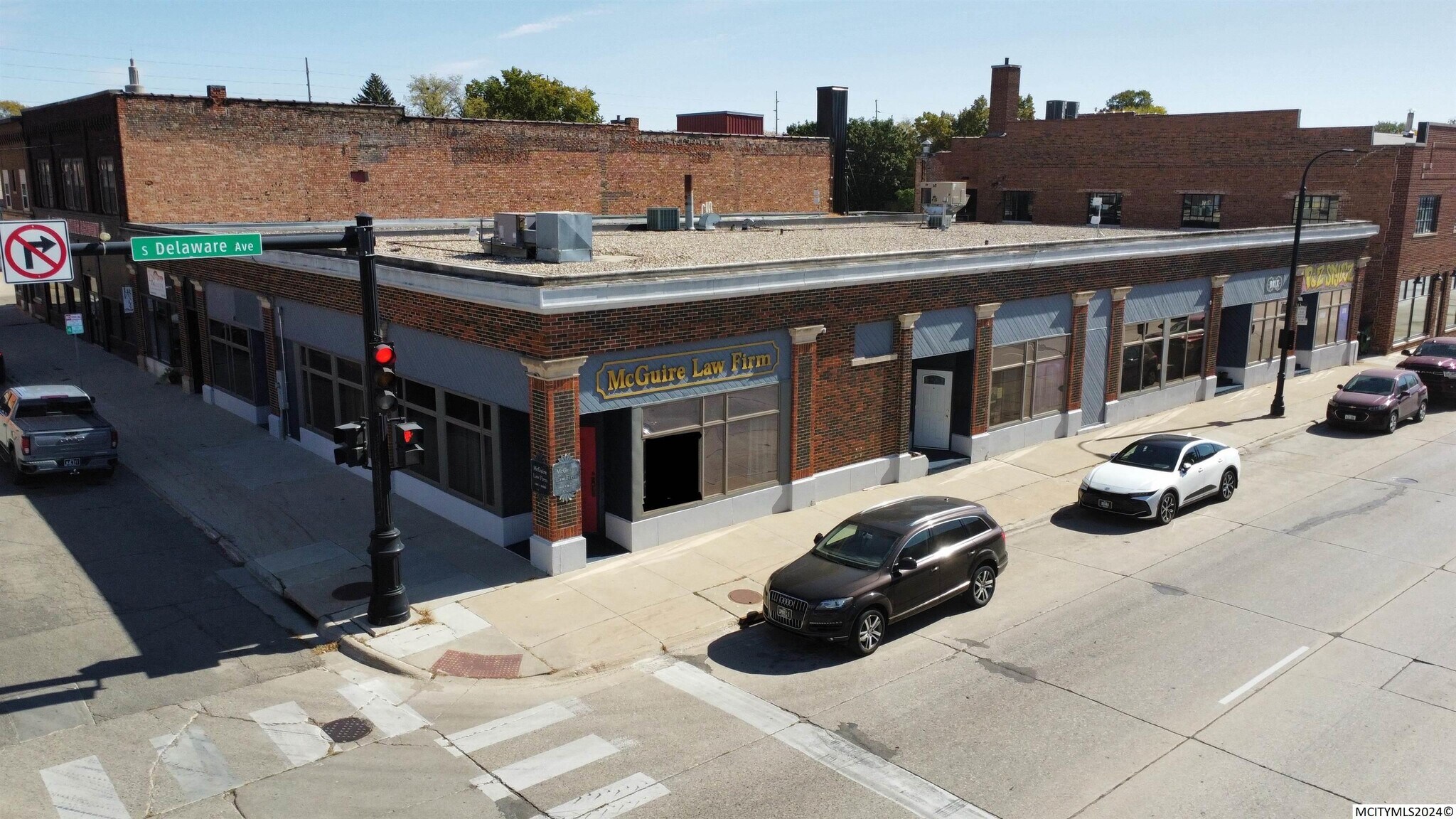 101 S Delaware Ave, Mason City, IA for Sale