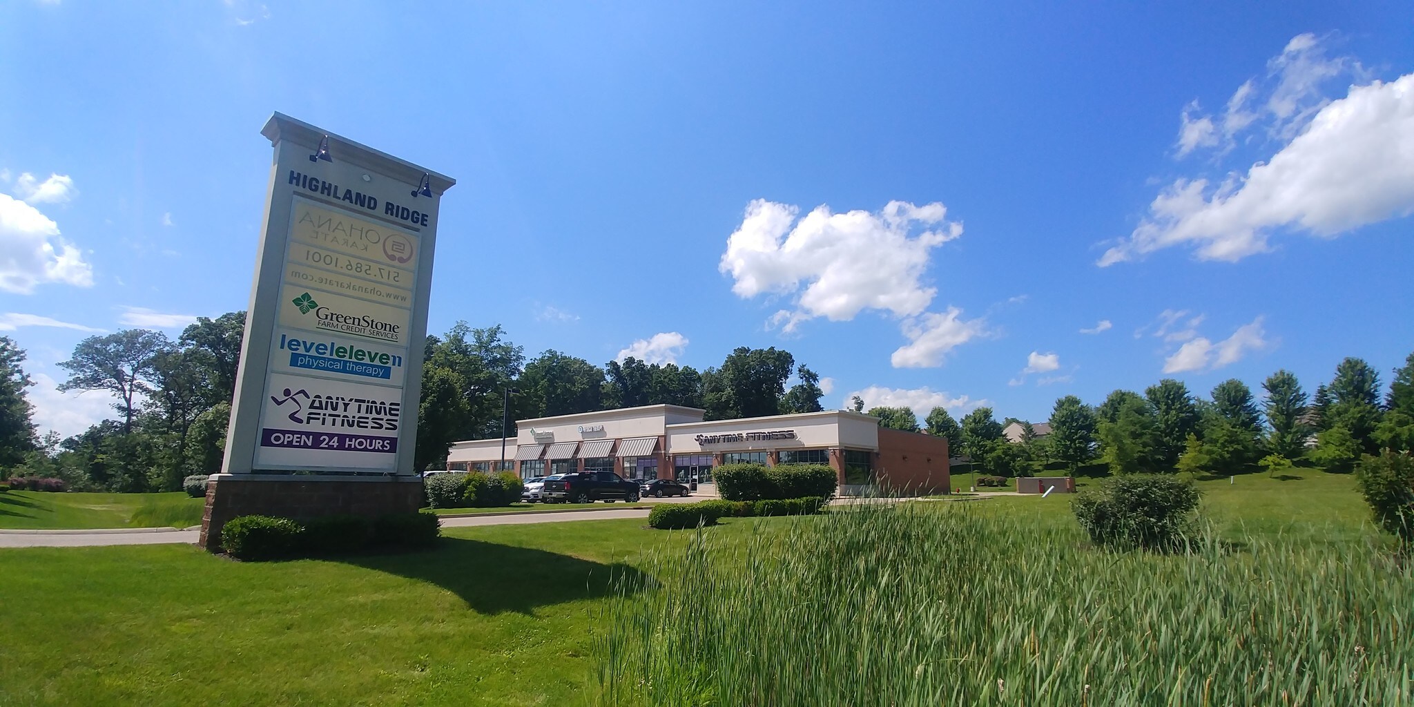 1000 W Highland Rd, Howell, MI for Rent