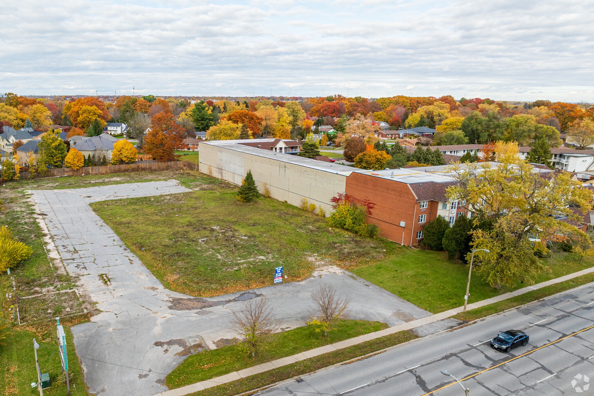 7797 Lundy's Ln, Niagara Falls, ON for Sale
