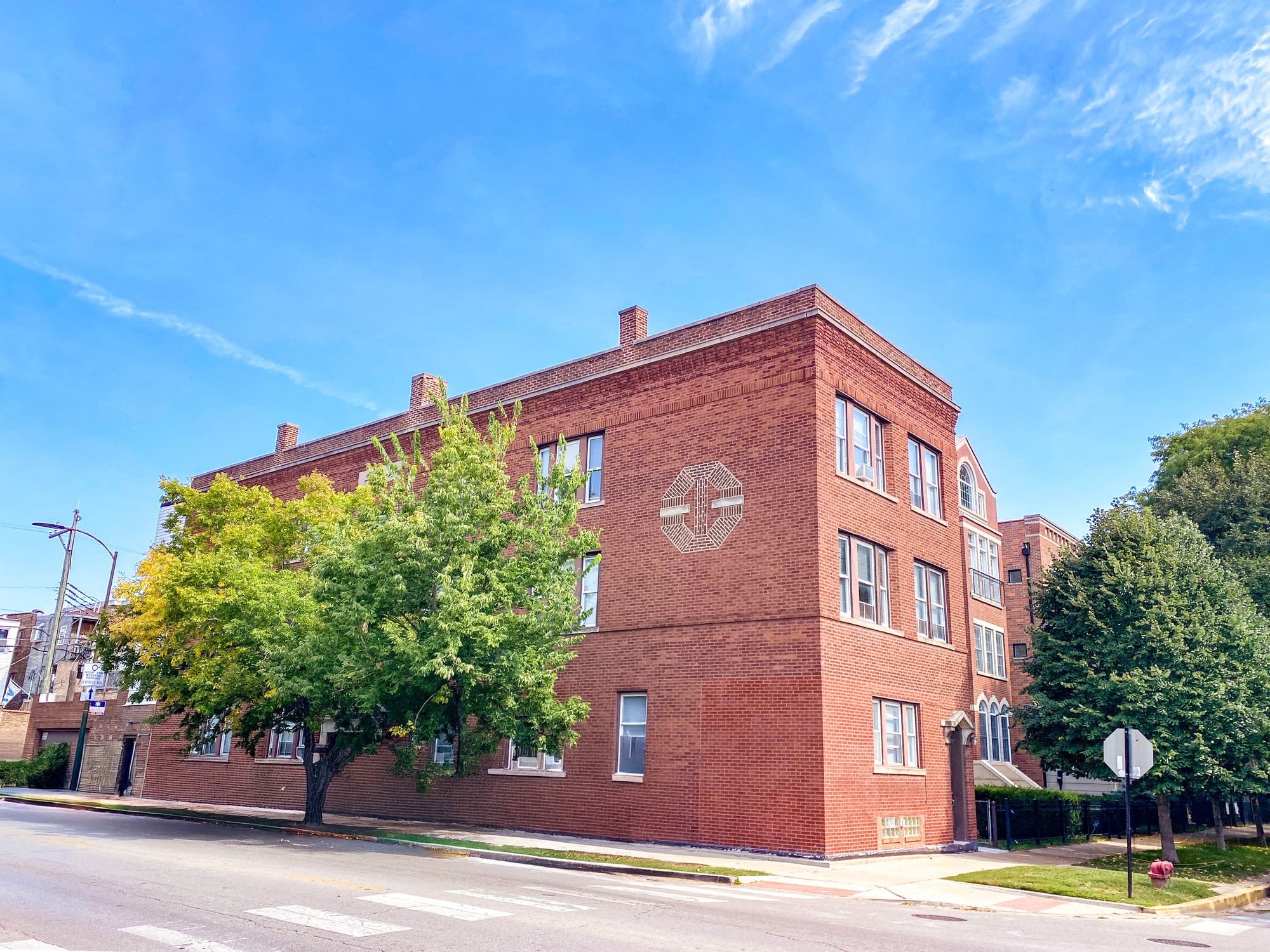 1956 W Fletcher St, Chicago, IL for Sale