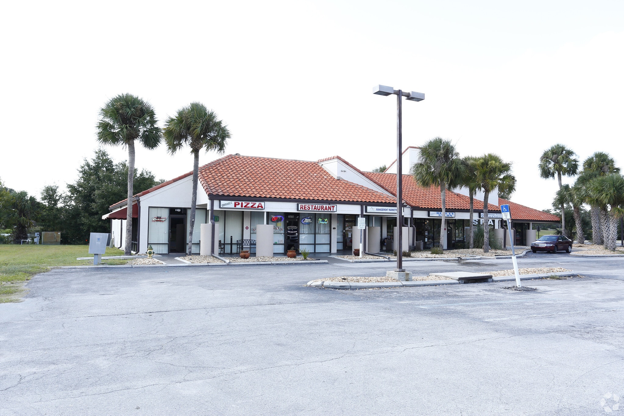 7391 Commercial Way, North Weeki Wachee, FL for Rent