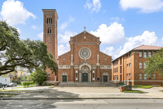 New Orleans, LA Specialty - 3220-3222 Canal St