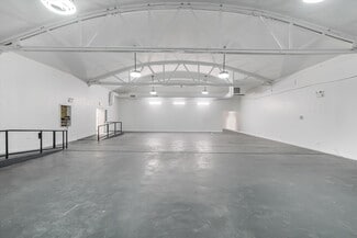 Chicago, IL Storefront Retail/Office - 1601 S Morgan St