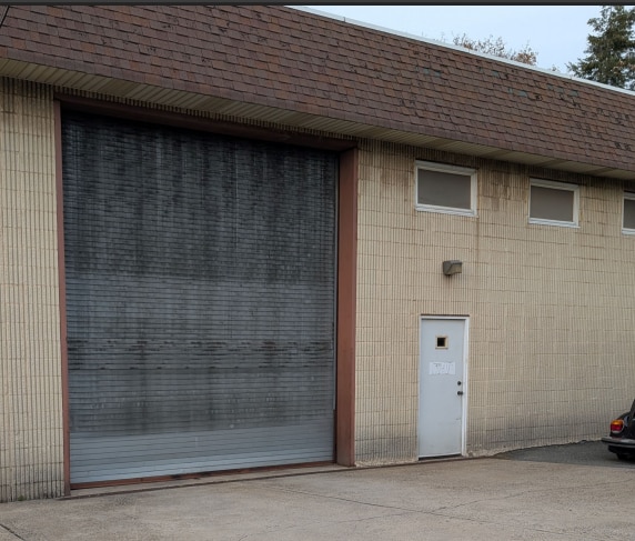 5 2nd St, New Hyde Park, NY for Rent