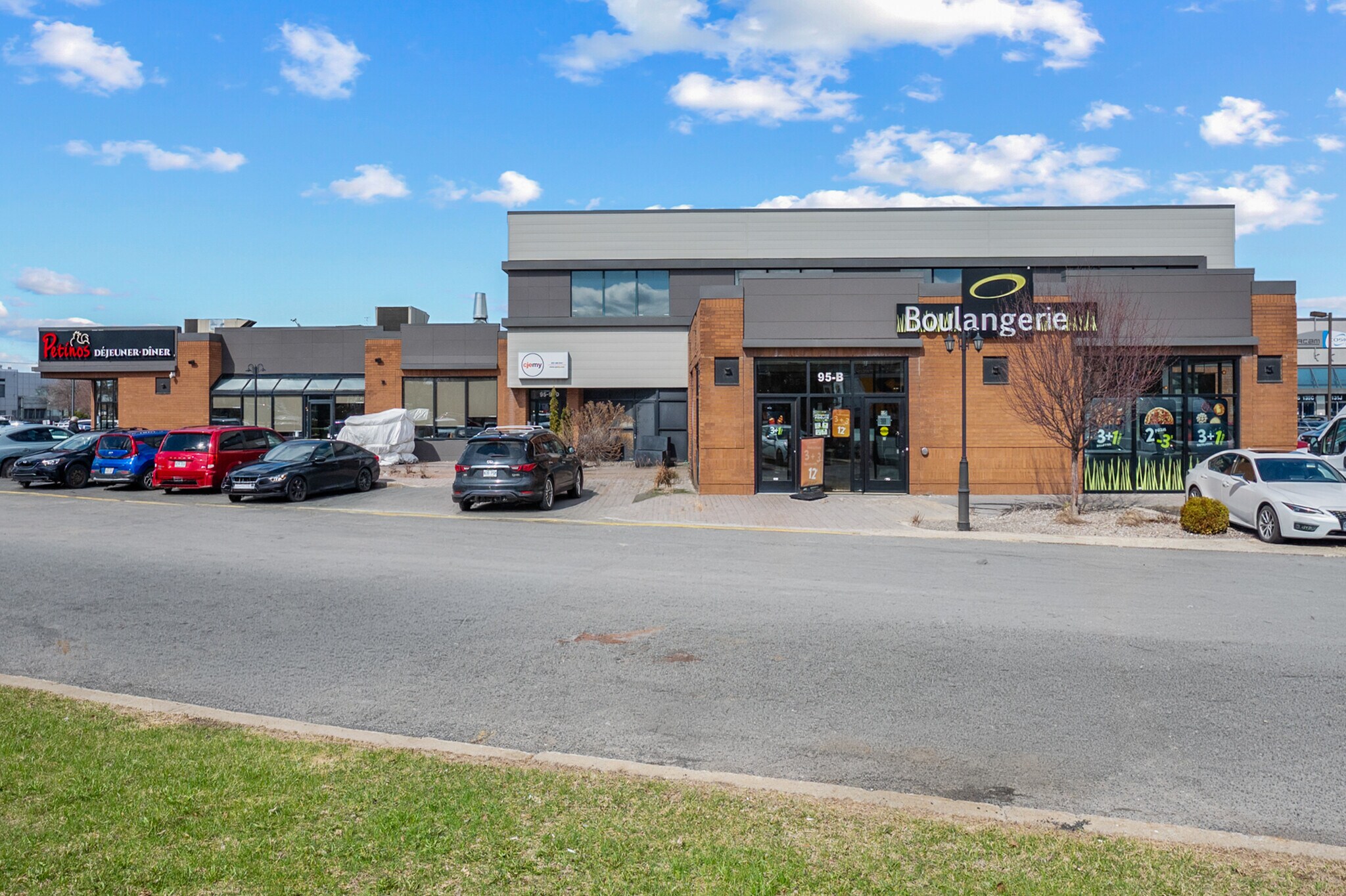 95 Boul De Mortagne, Boucherville, QC for Rent