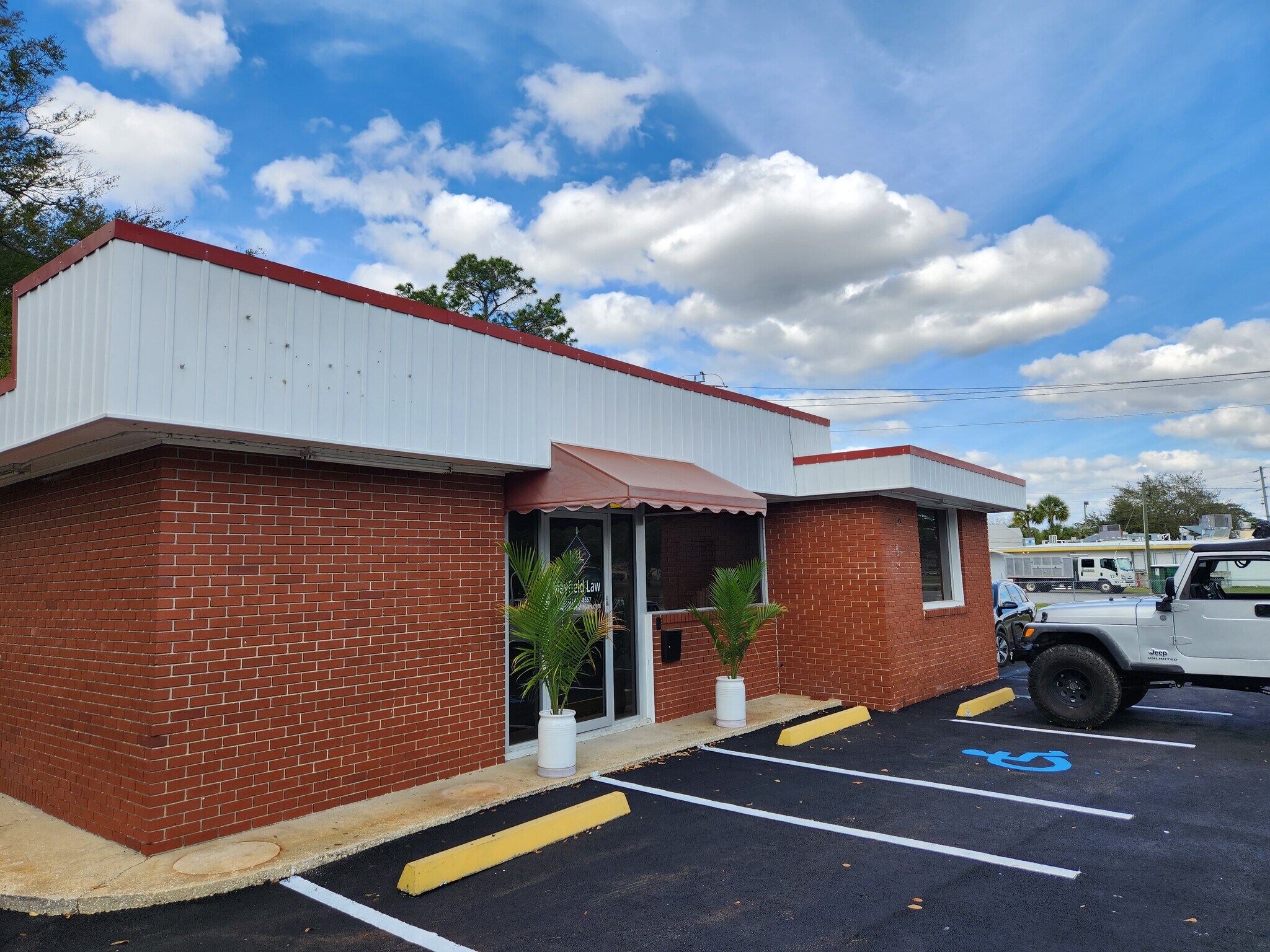 3511 Altama Ave Brunswick, GA 31520 Retail Property for Sale on