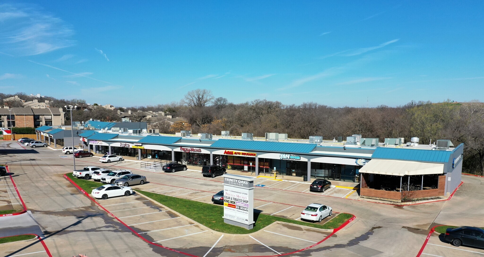 821859 NE Green Oaks Blvd Arlington, TX 76006 Shopping Center