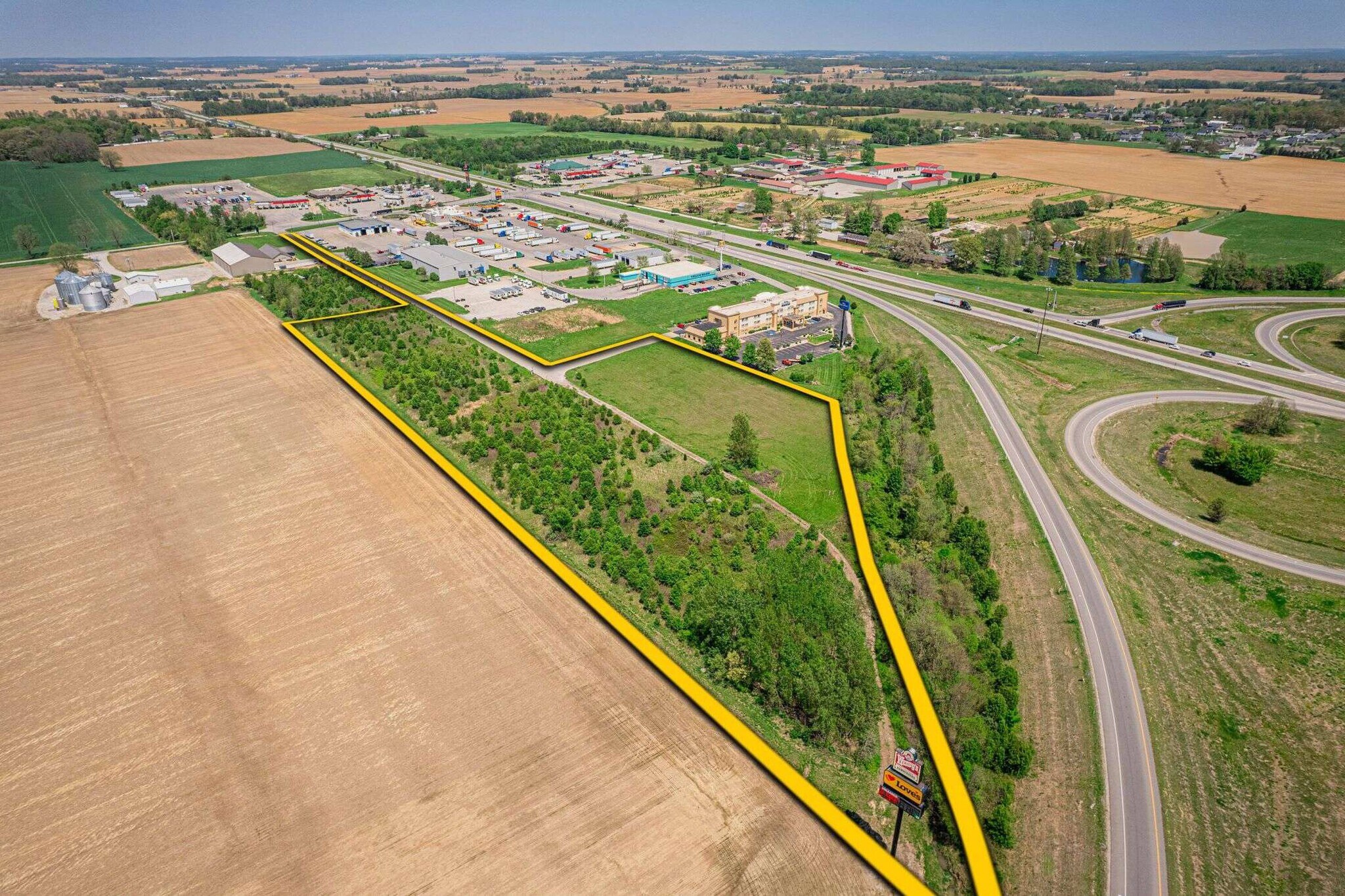 12793 S Northgate Dr, Haubstadt, IN for Rent