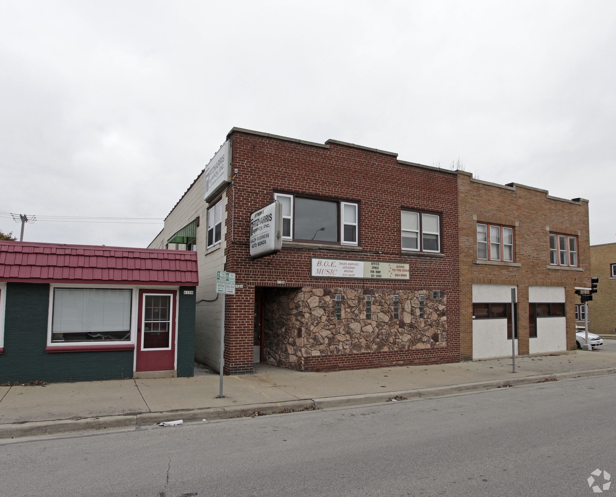 6104-6106 W Lincoln Ave, Milwaukee, WI for Sale