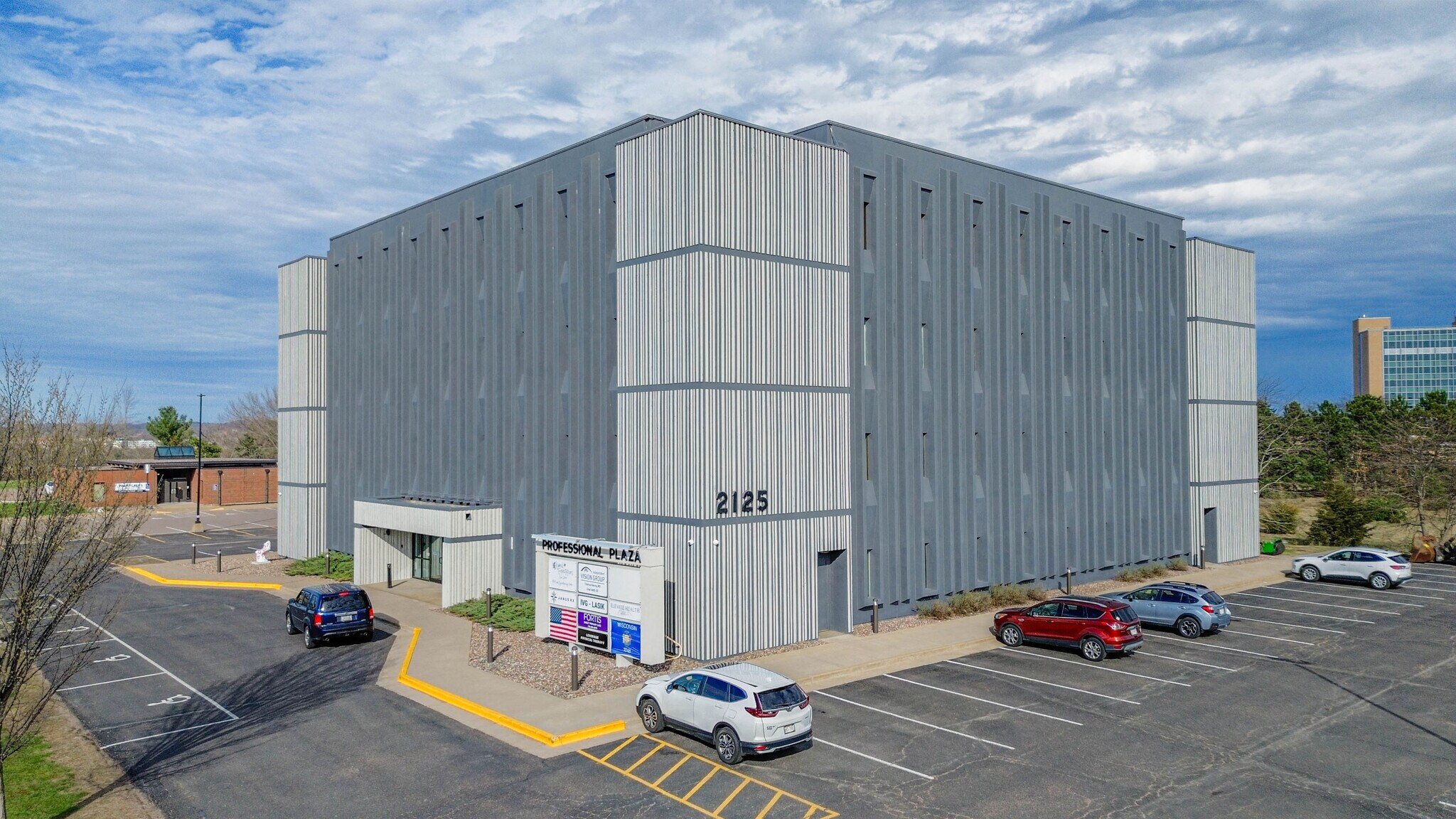 2125 Heights Dr, Eau Claire, WI for Rent