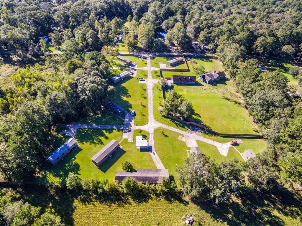 24917 W Christine Dr, Splendora, TX for Sale