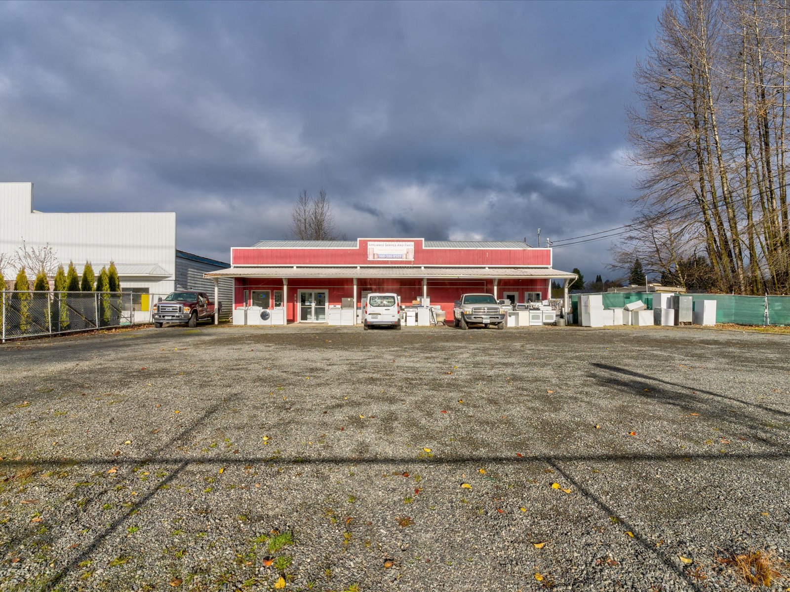 231 W Stanley St Granite Falls, WA 98252 Retail Property for Lease on