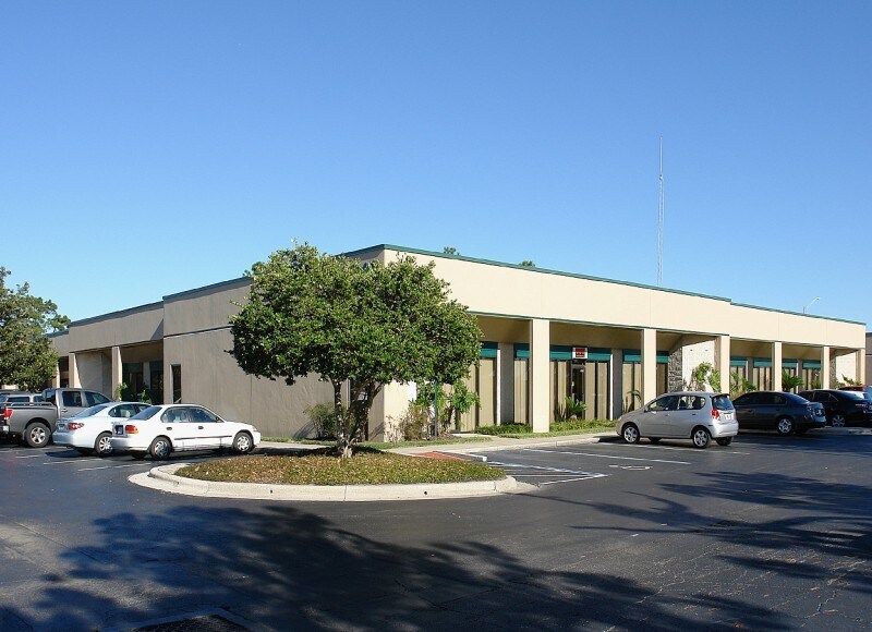 4407 Vineland Rd, Orlando, FL for Rent