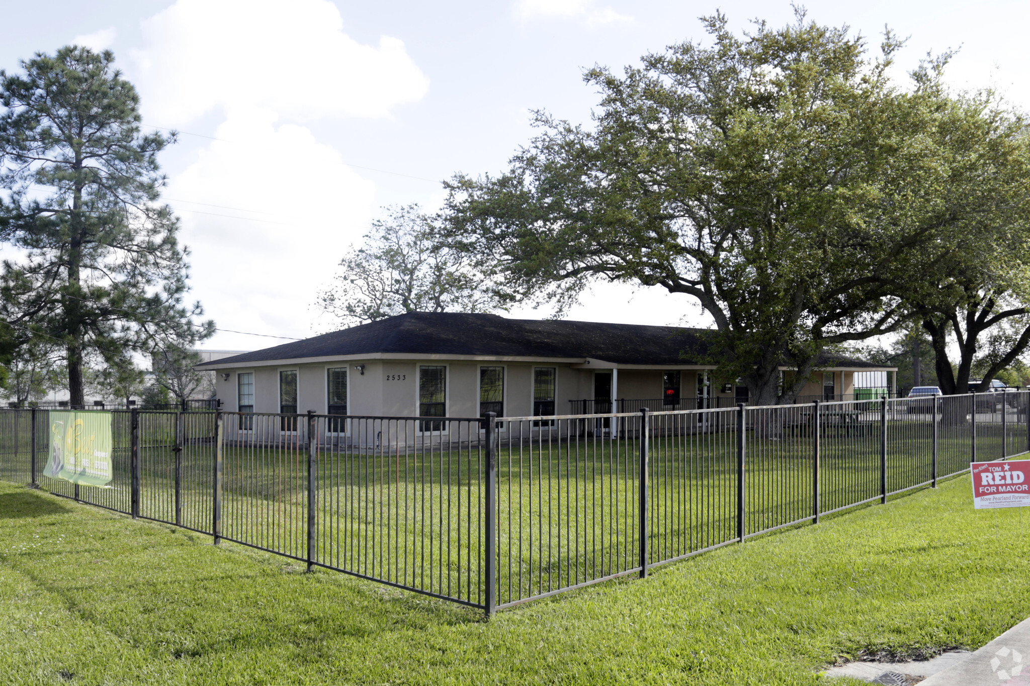 2533 Roy Rd, Pearland, TX for Rent