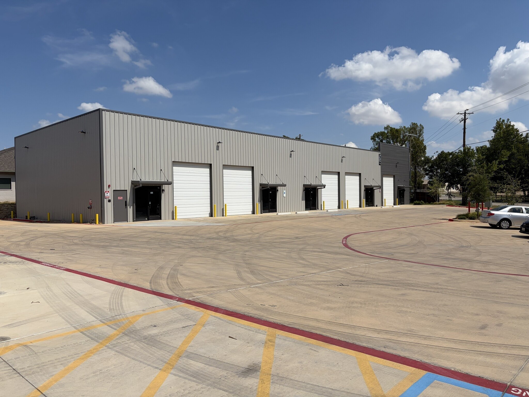 1800 Pipeline Rd, Euless, TX for Rent