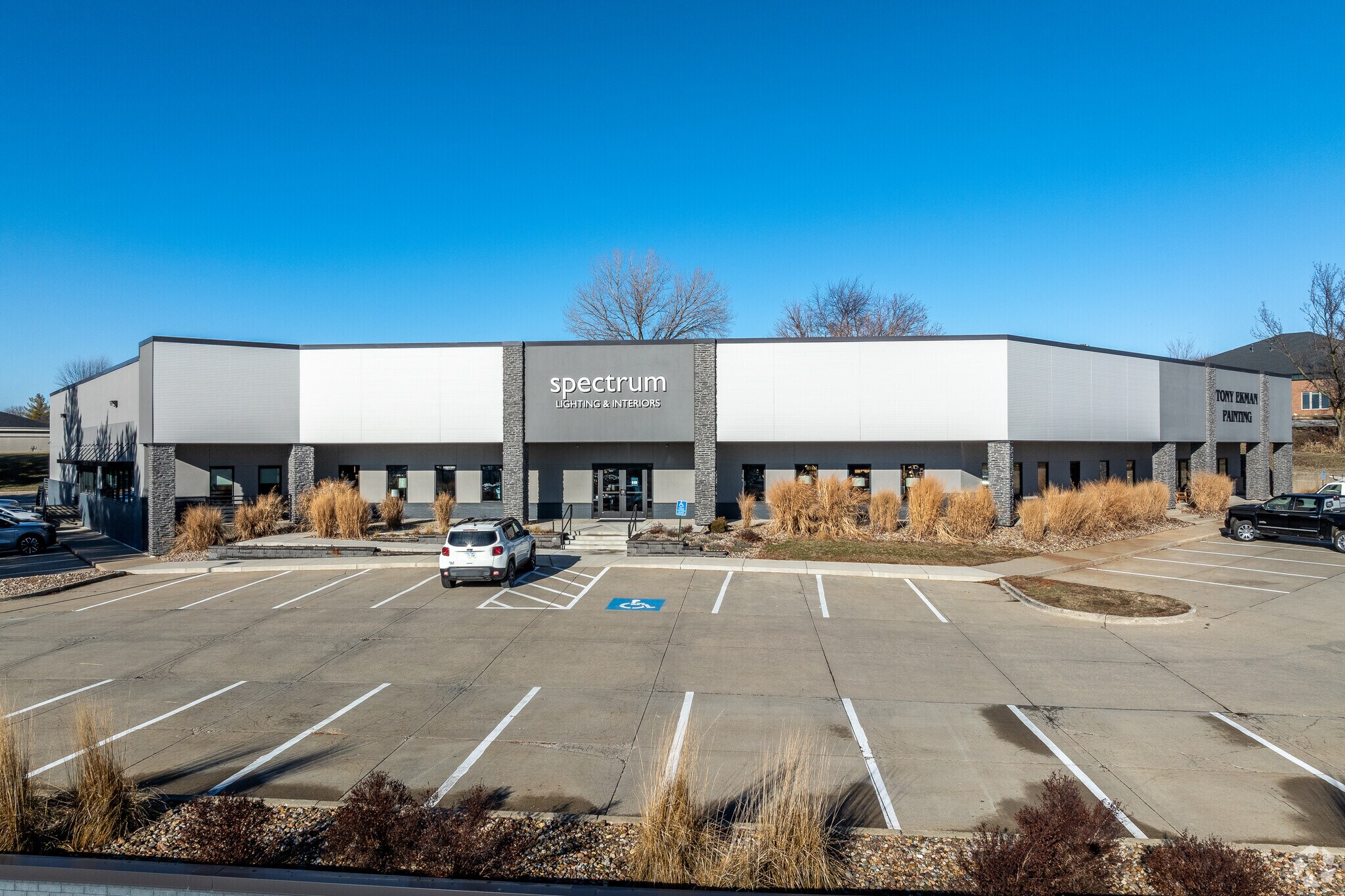 2540 104th St, Urbandale, IA for Rent