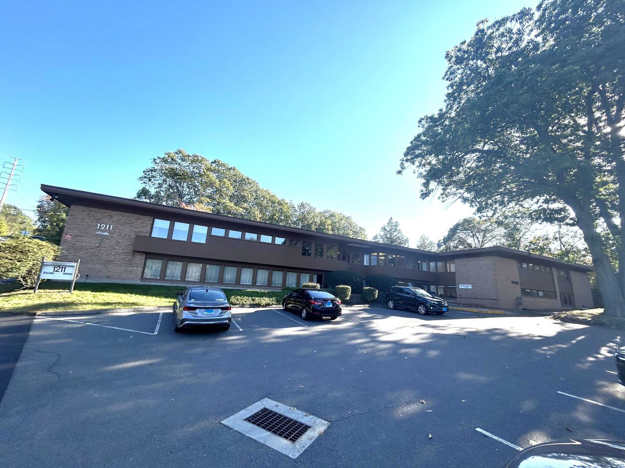 1211 W Main St, Waterbury, CT for Rent