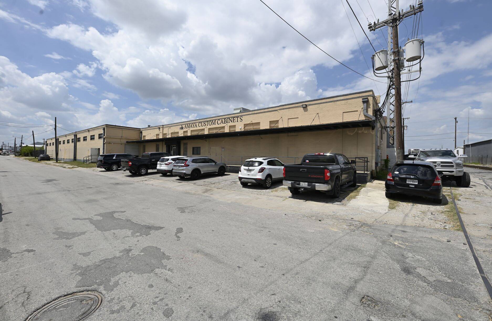 1107-1131 W Laurel St, San Antonio, TX for Sale