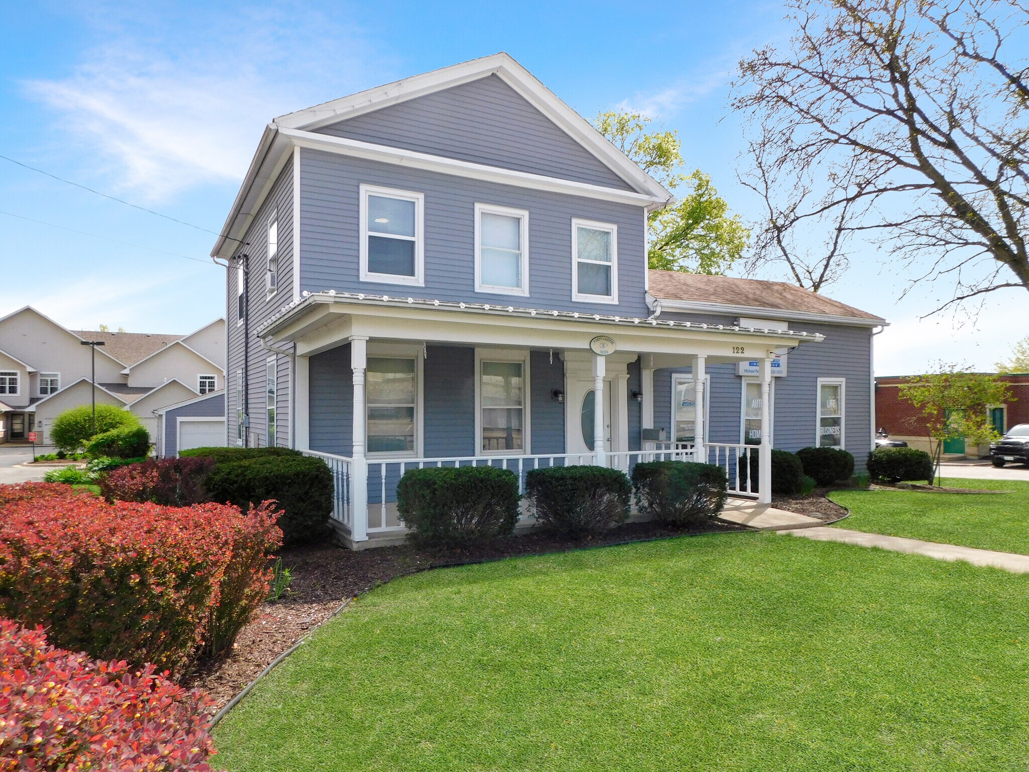 122 E Main St, Rockton, IL for Rent