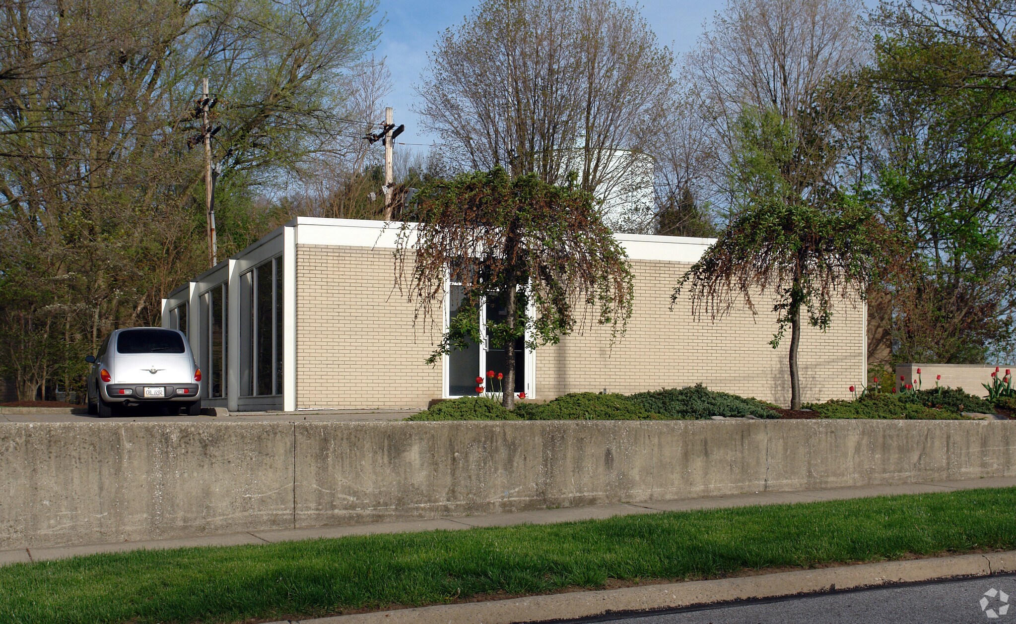 1234 Portage Trl, Cuyahoga Falls, OH for Sale