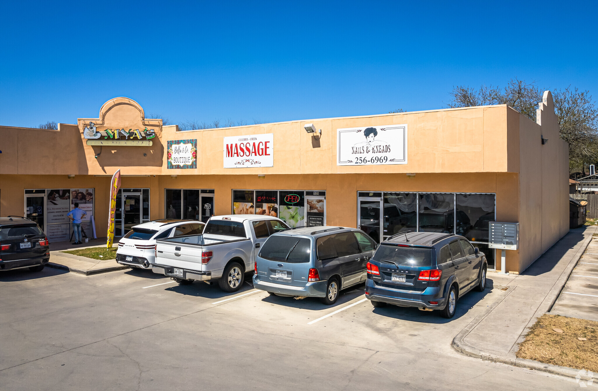 10203 Culebra Rd, San Antonio, TX for Rent
