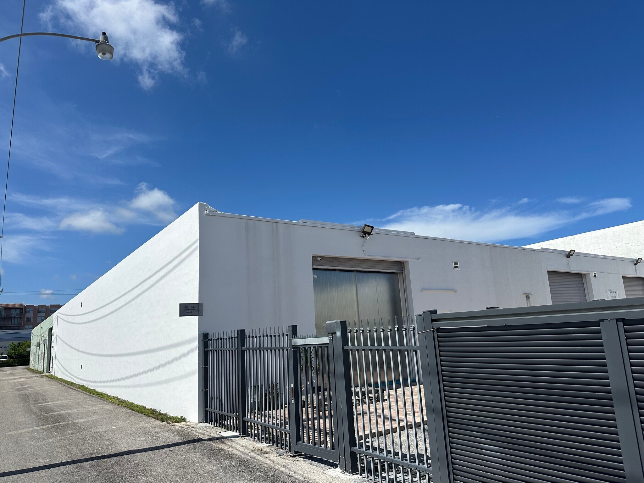 1820 NE 146th St, Miami, FL for Rent