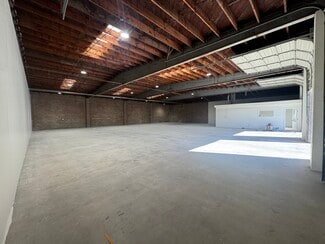 Ventura, CA Industrial - 1726 N Ventura Ave